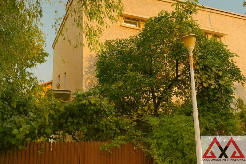 Vatra Luminoasa, vila interbelica, pod mansardabil, elemente originale